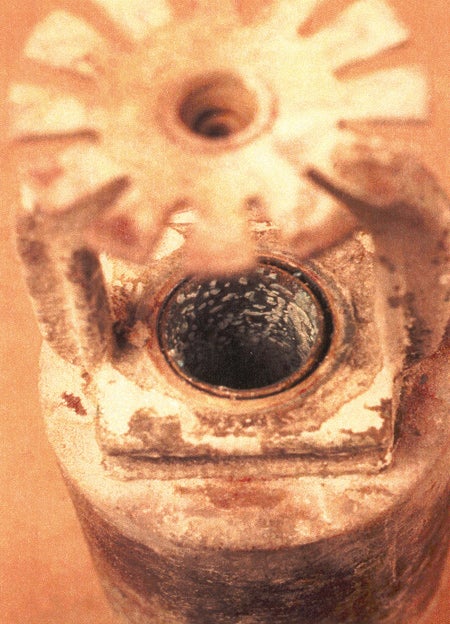 Photograph illustrating the level of deposits created by the new laboratory deposit-forming test.